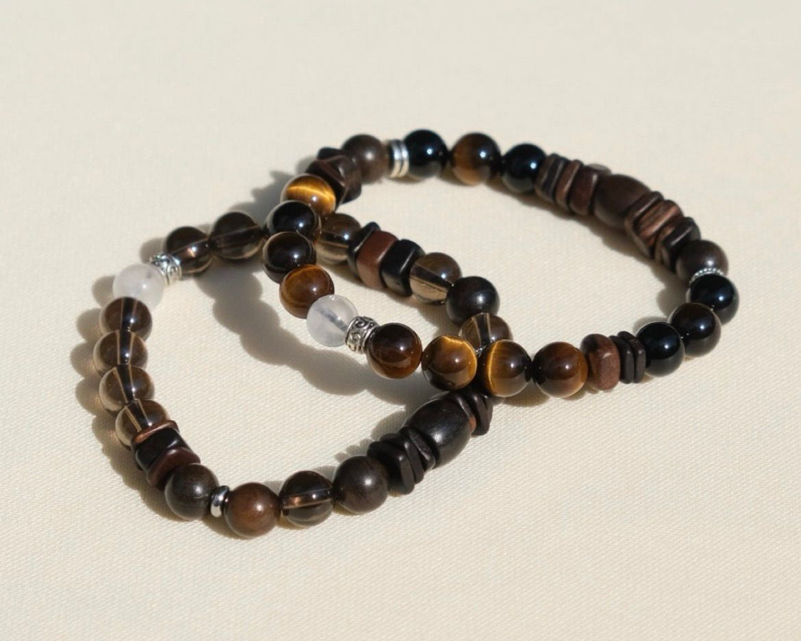 Beaded bracelet on a beige background with 'Lumé Series' text.